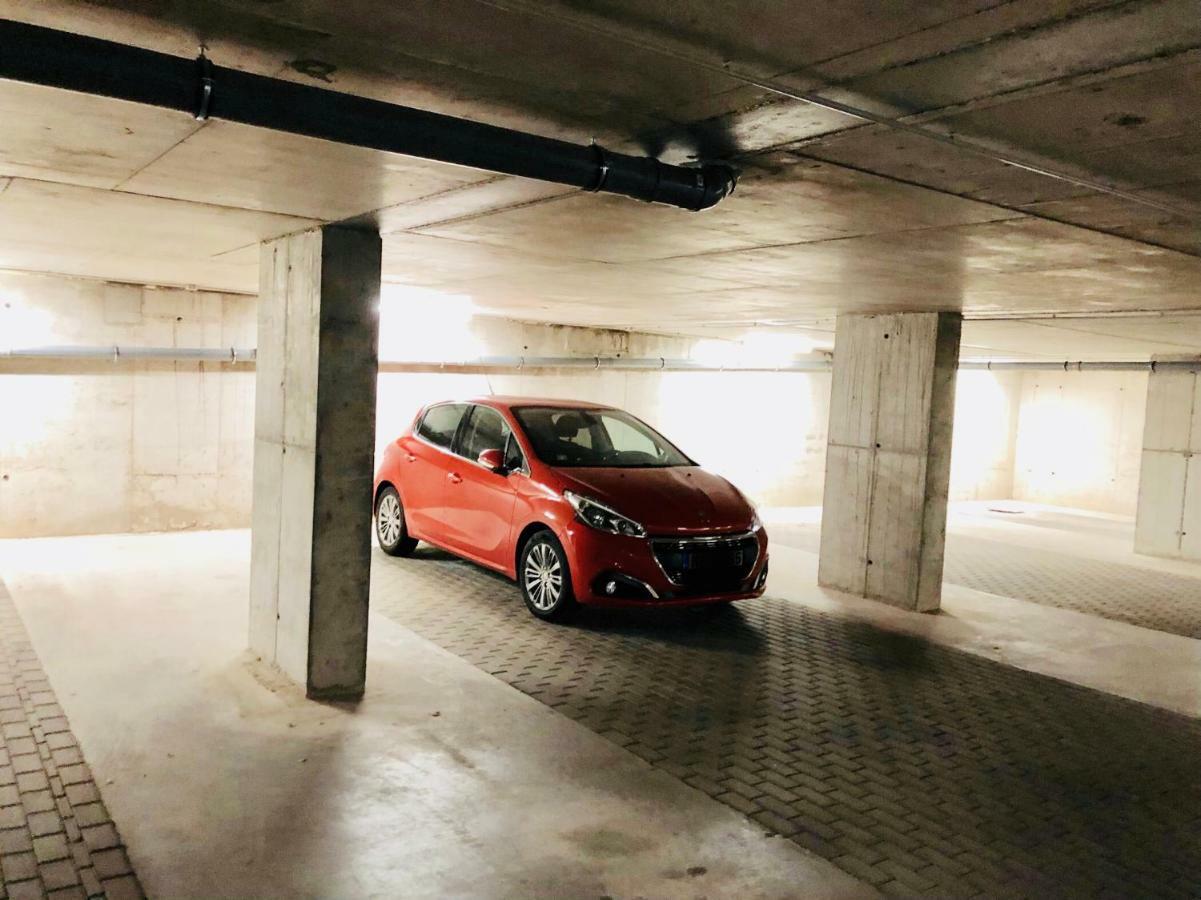 1-Bedroom Penthouse With Underground Parking Riga Exterior foto